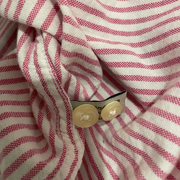 G.H BASS and company button down woman’s  shirt. - Picture 7 of 9